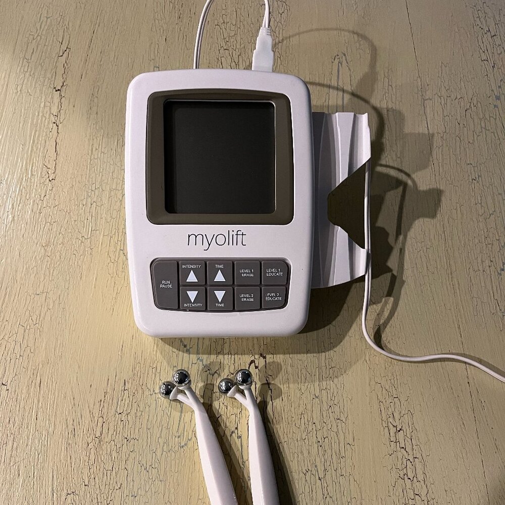 COPY - MyoLift™ Mini Microcurrent Device